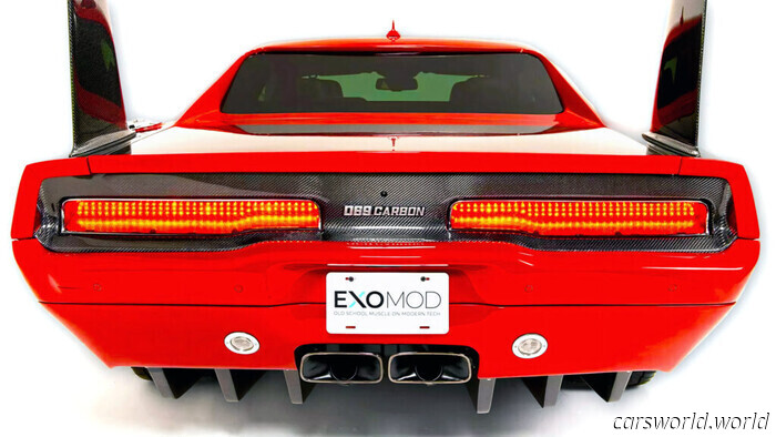 Этот Challenger 2022 года клянётся, что он родился в 1969 году | Carscoops